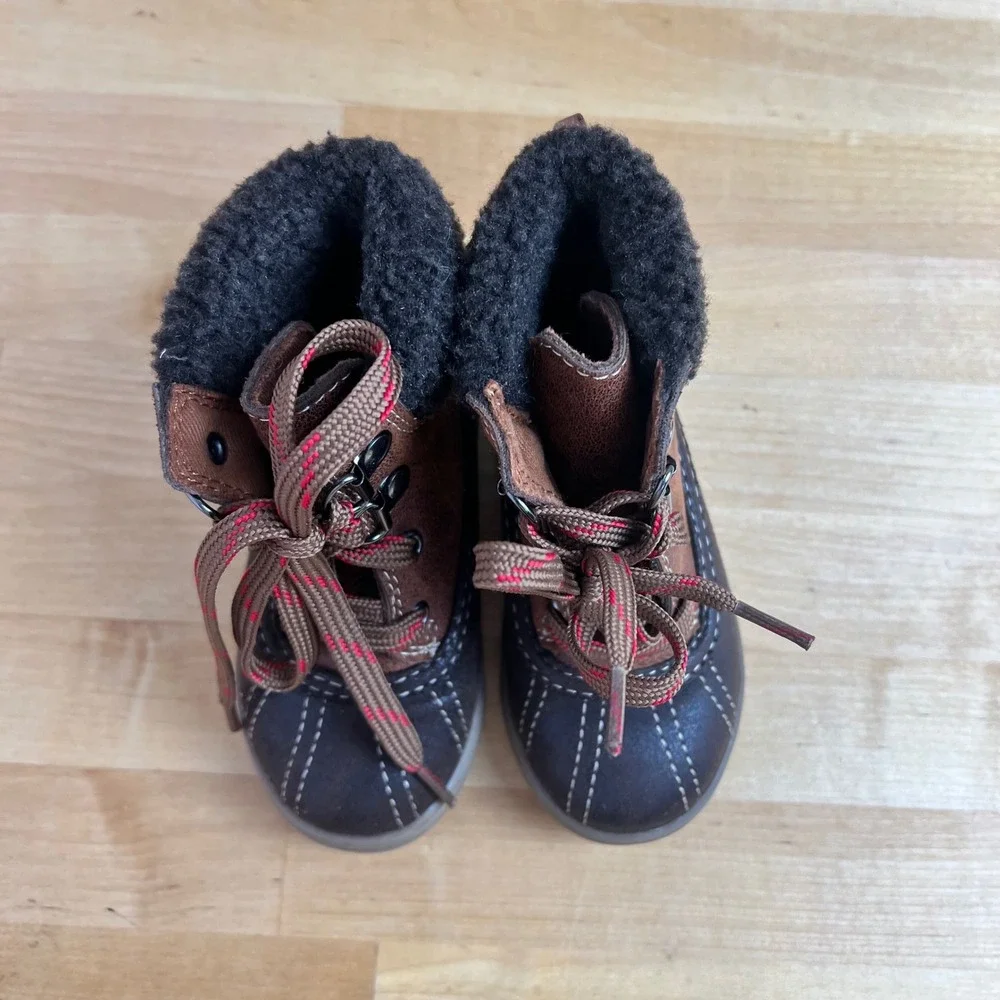 Old Navy Duck Boots Toddler Brown Sherpa Lace Up Winter Boots Little Kid‎ Size 5